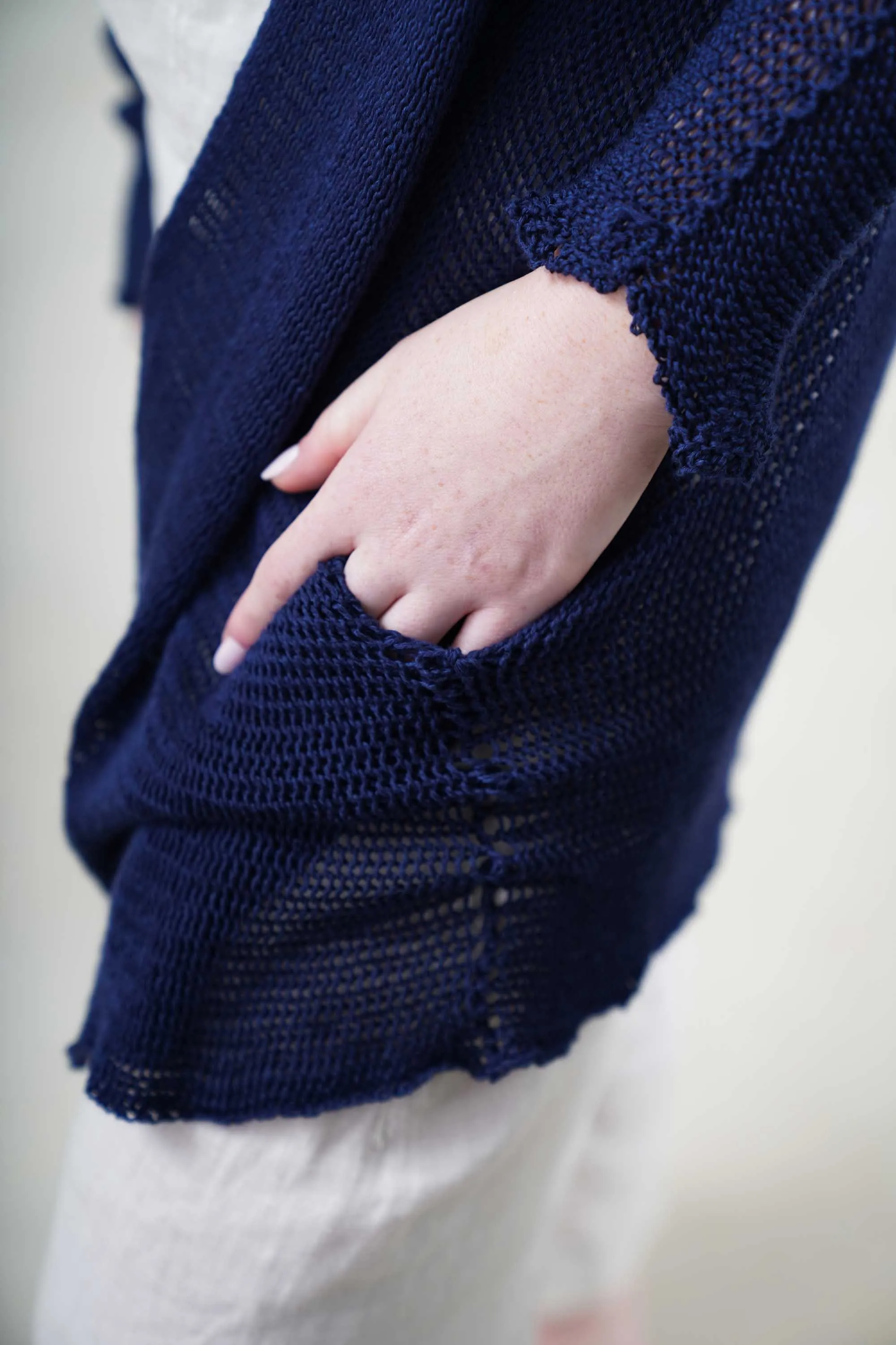 Beka loose cardigan with pockets in Dark Navy Blue