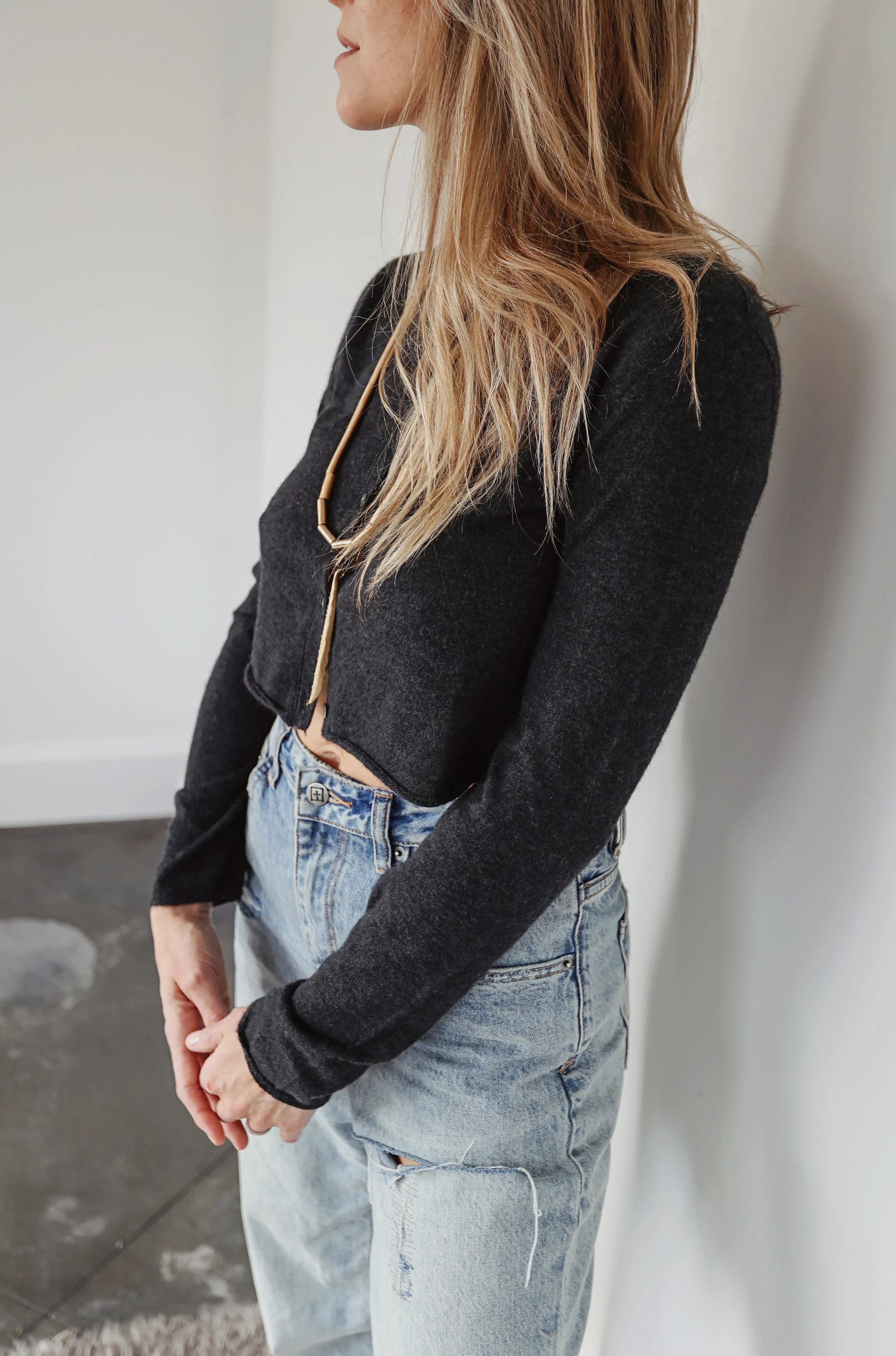 Brazeau Tricot Coal Tissue Cashmere Cropped Cardigan