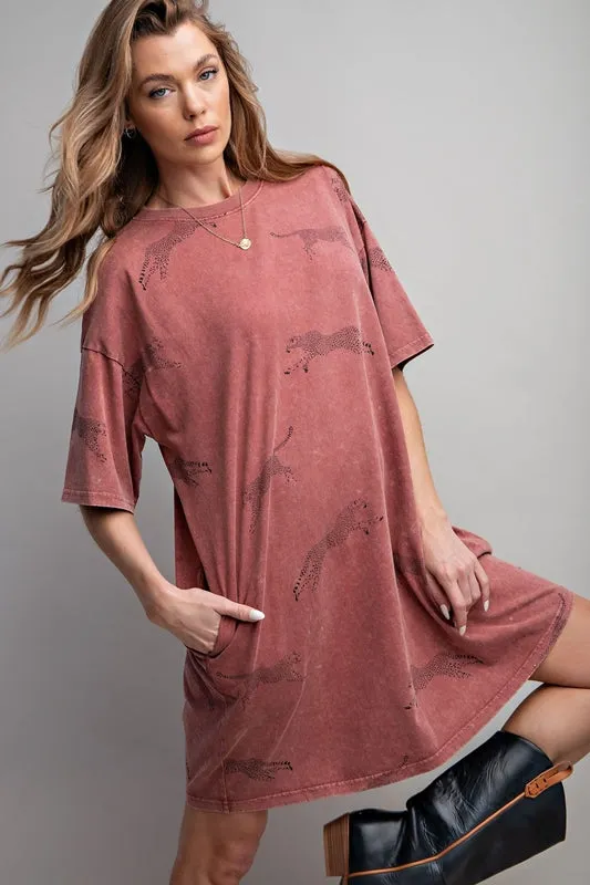 Easel Mineral Wash Cheetah T Shirt Dress - Red Bean