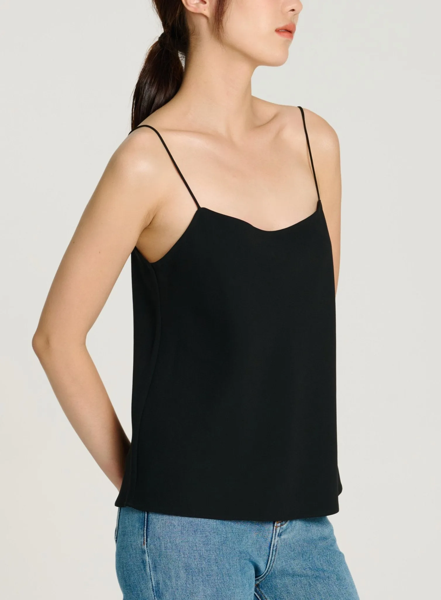 GINS naia camisole (Black)