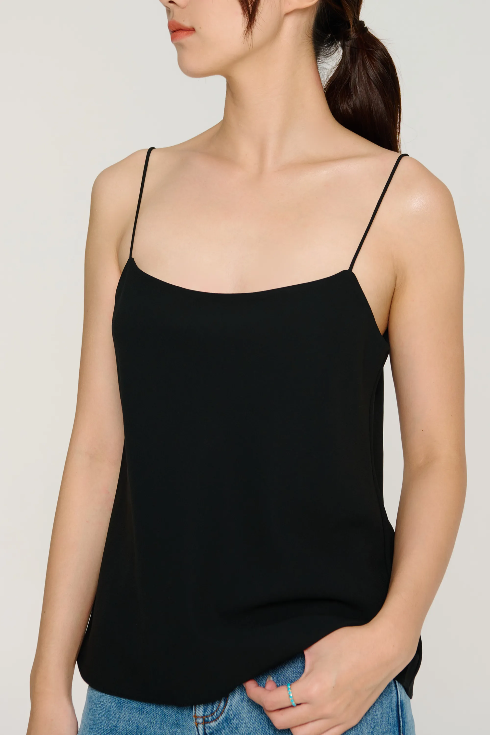 GINS naia camisole (Black)