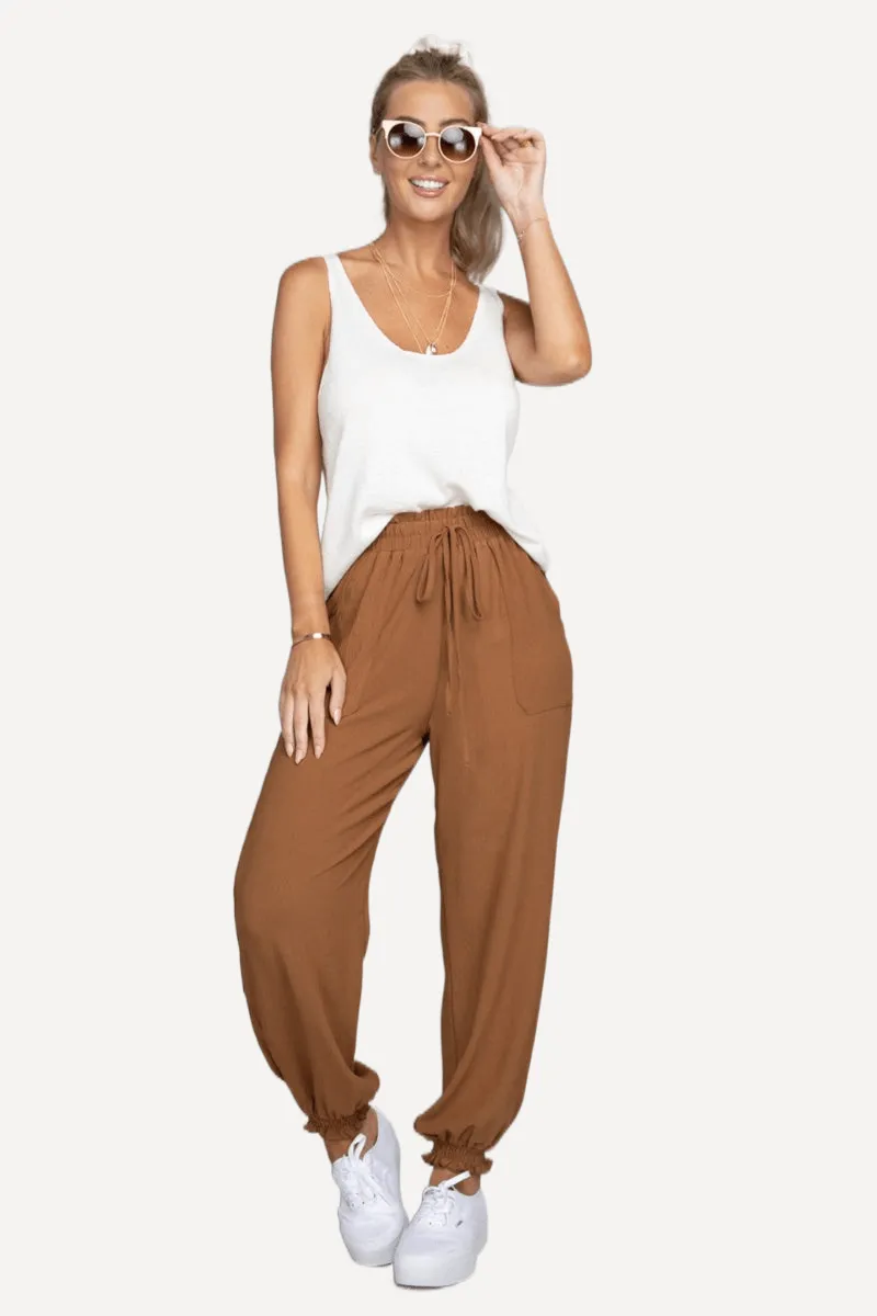 Jogger pants in Brown