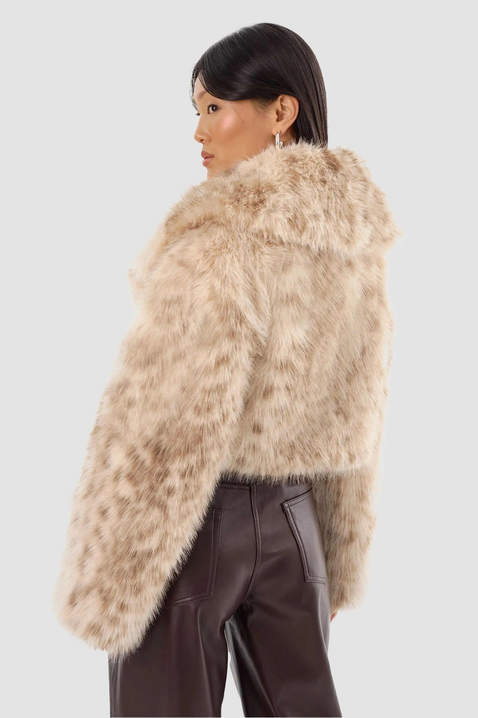 LAMARQUE Women's Danika Leo Faux Fur Crop Jacket