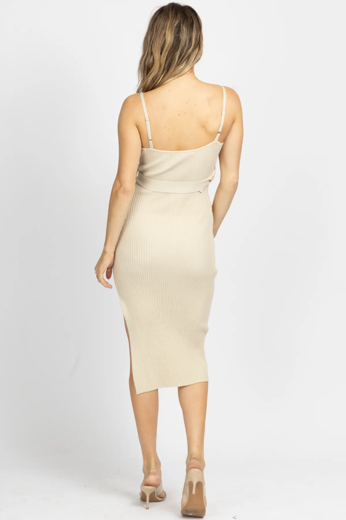 LIGHT SAND BELTED KNIT MIDI DRESS