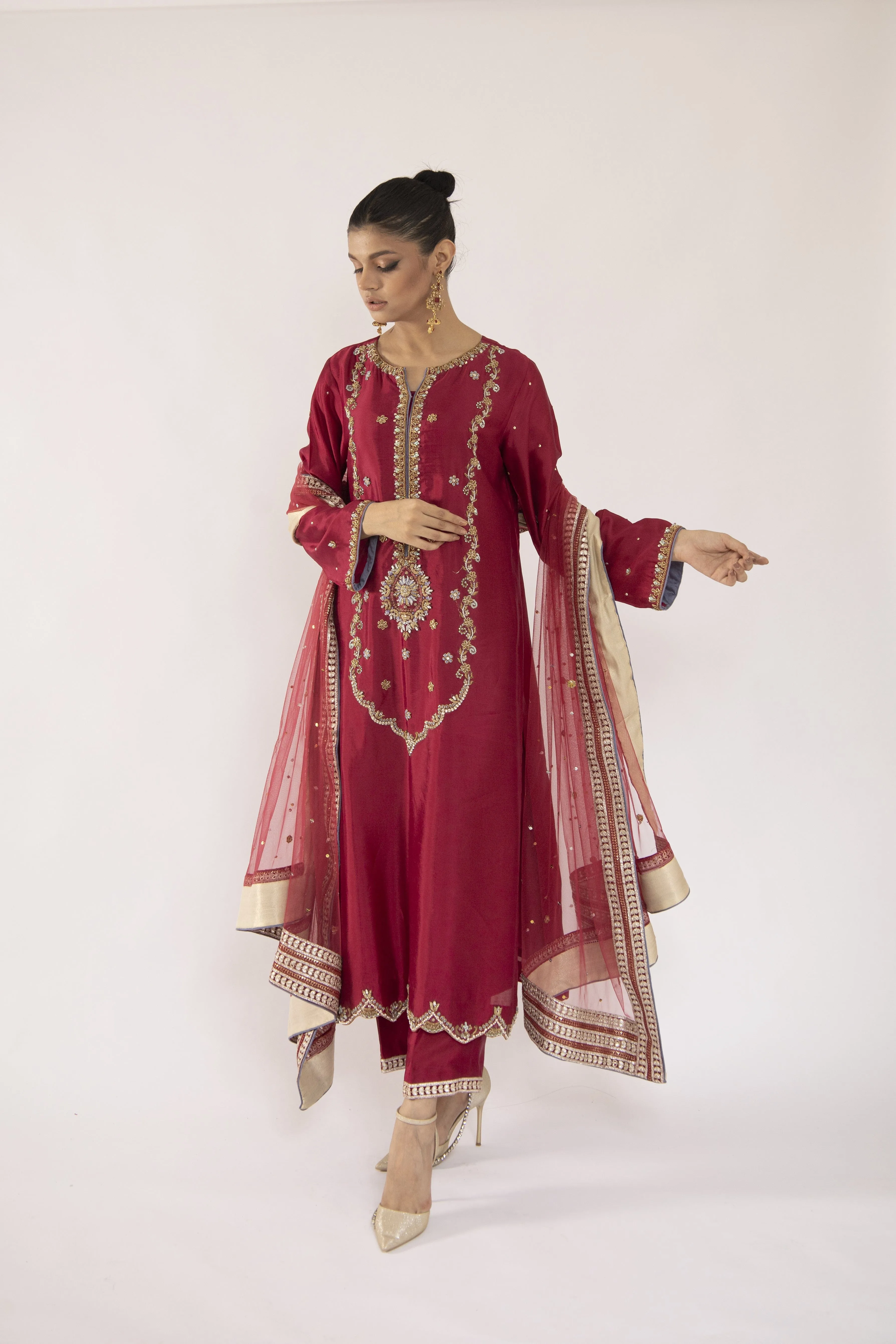 Sadia Aamir - A'eera - Magenta Embroidered Sheesha Silk Shirt and Culottes with Net Dupatta - 3 Piece