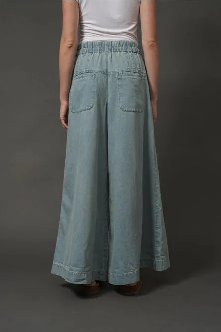 Yoke Pintuck Denim Pants